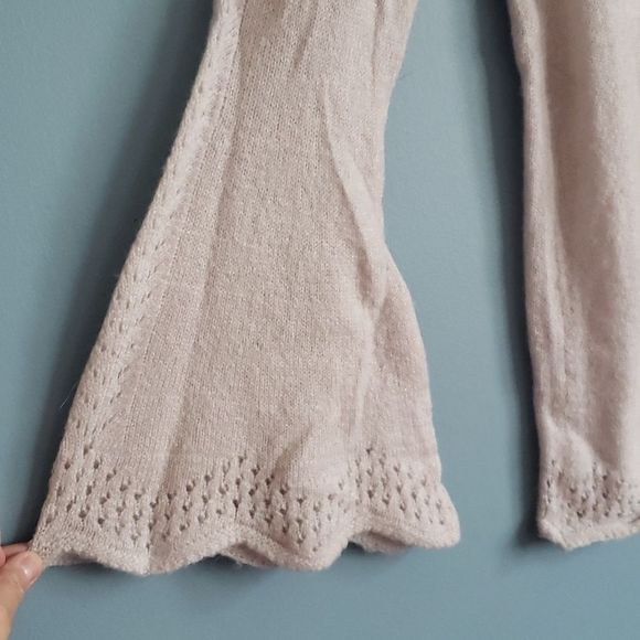 ποΈ5/$20ποΈ Lauren Conrad Bell Sleeve Sweater Medium NWOT Off-White - Picture 3 of 10